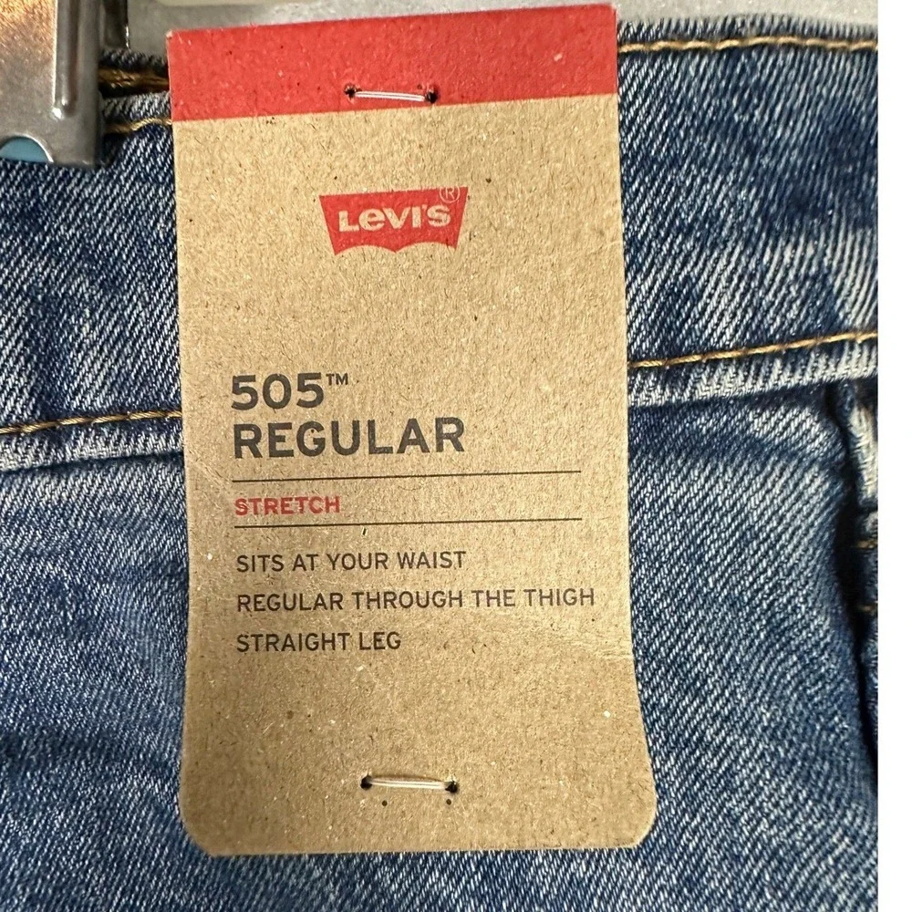 NEW Levis 505 Jeans Mens 38X30 Blue Regular Fit Straight Leg Distressed Stretch